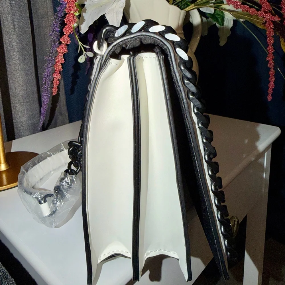 ALDO Greenwood White Quilted Shoulder Bag/Crossbody Bag - Picture 15 of 16